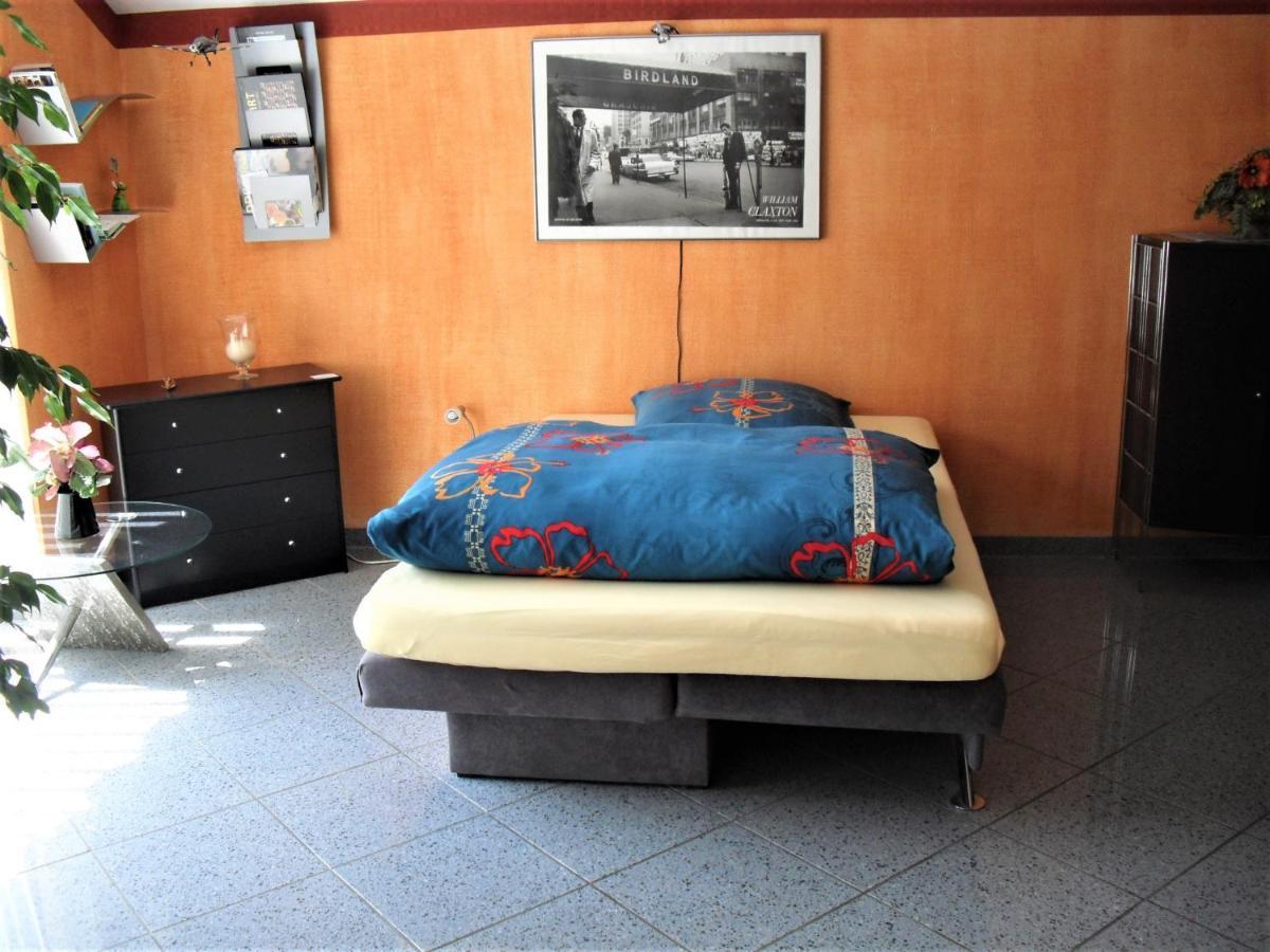 Super XXL Ferienwohnung 73 qm, mit Balkon Cadolzburg Exterior foto
