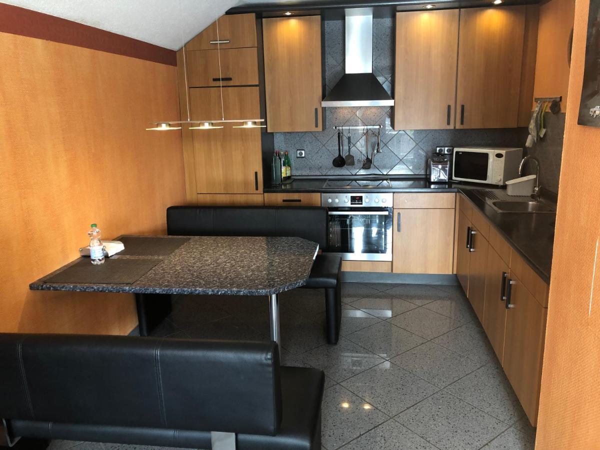 Super XXL Ferienwohnung 73 qm, mit Balkon Cadolzburg Exterior foto